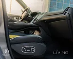 أستون مارتن دي بي إكس 2023